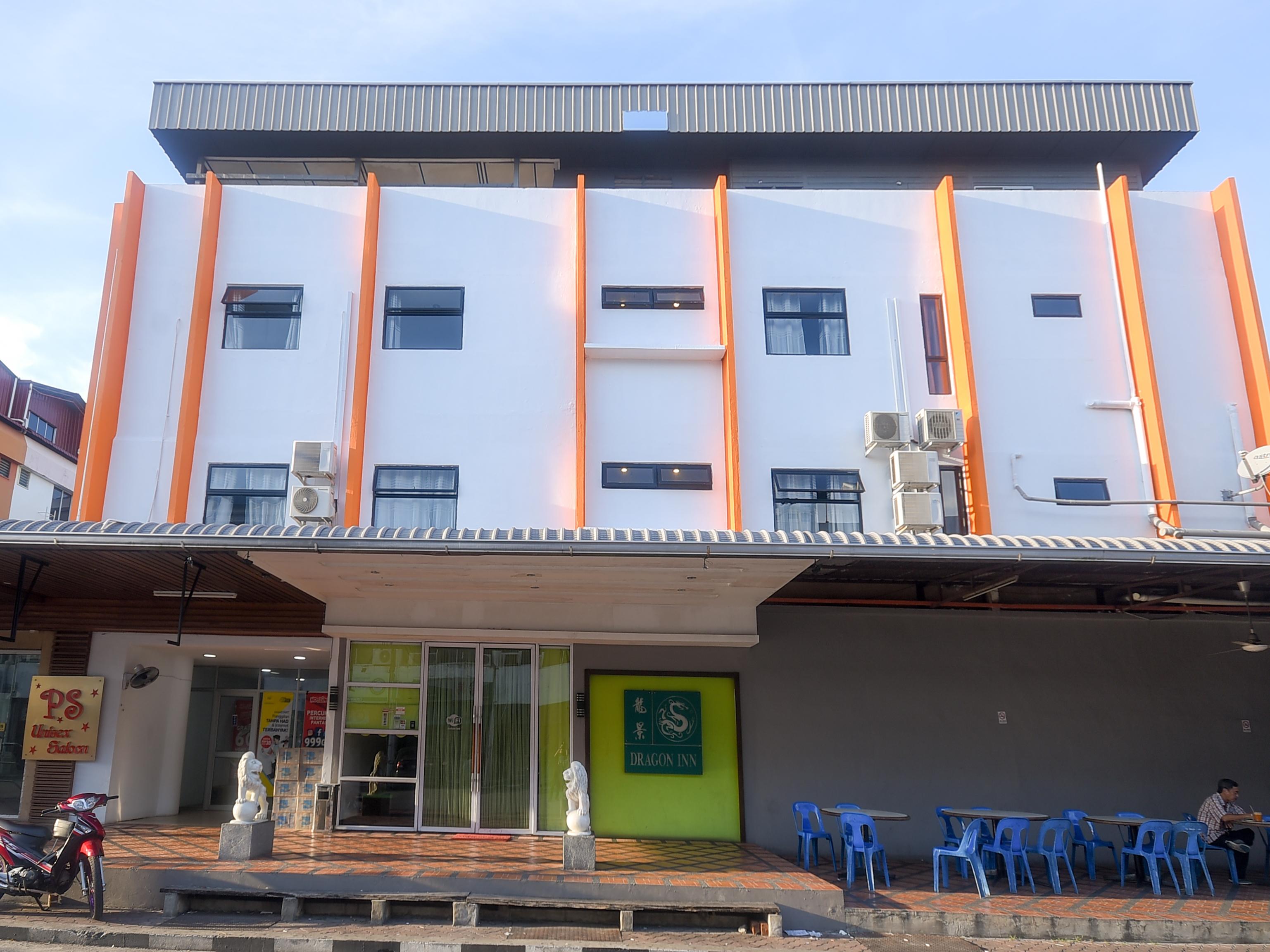 OYO 976 Dragon Inn Miri Exterior foto